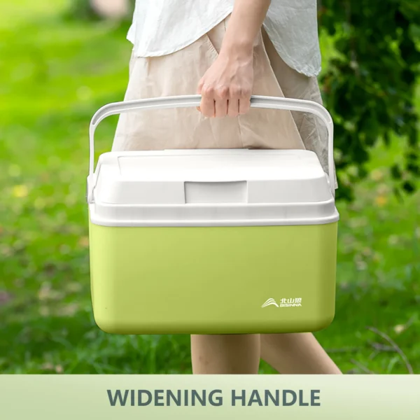 The RoamCool Insulated Cooler