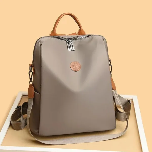 Sf9dfd79a5bba4cbf9874485ee852ac97h.webp The RoamTote Convertible Travel Bag
